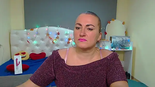 DianaMGG online show from 19, 11, 2025