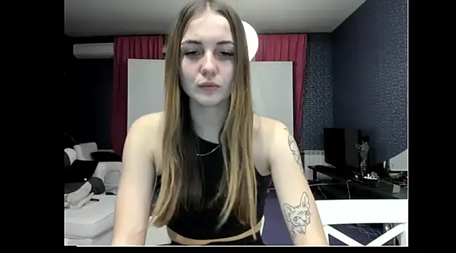 Snapshot of vikky_s1 chatting on 13, 3, 2025 vikky s1 online show from 13, 3, 2025