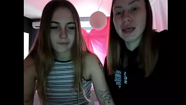 Snapshot of vikky_s1 chatting on 19, 3, 2025 vikky s1 online show from 19, 3, 2025