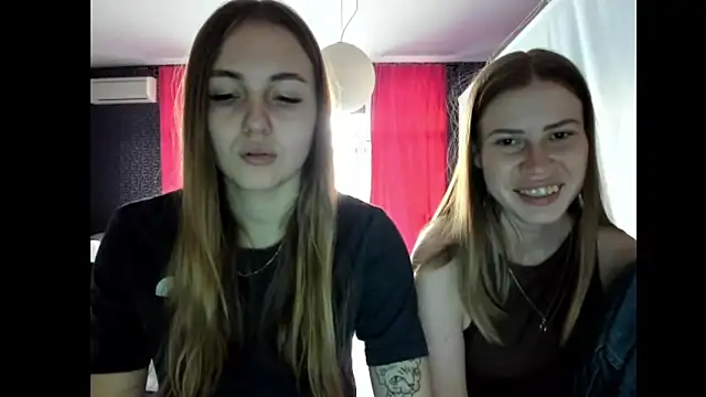 Snapshot of vikky_s1 chatting on 22, 3, 2025 vikky s1 online show from 22, 3, 2025