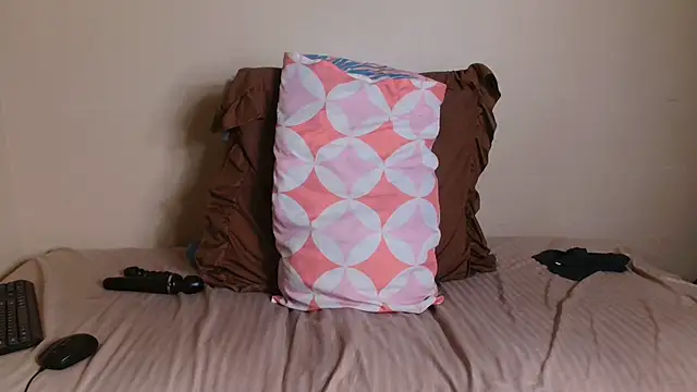 Karishma99  online show from 28, 2, 2025