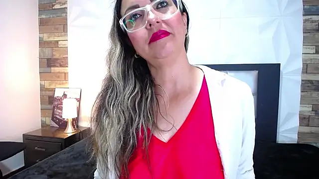 Snapshot of Azaahara_ chatting on 18, 3, 2025 Azaahara online show from 18, 3, 2025