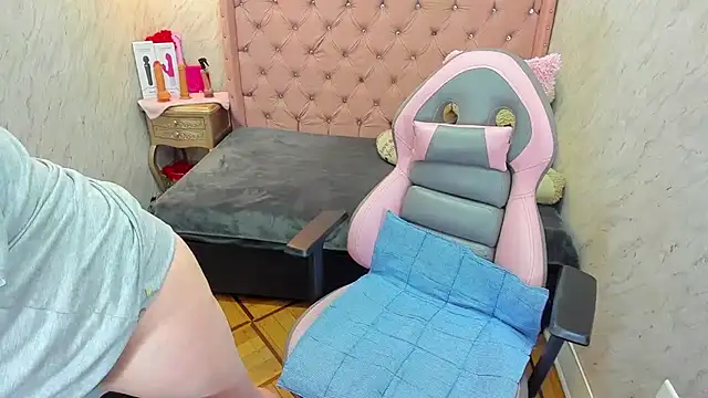 Lianngrace online show from 15, 5, 2026