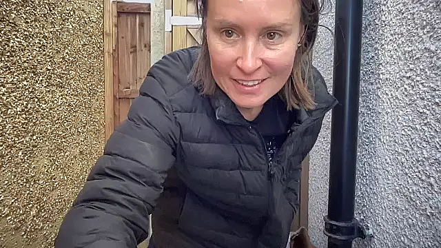 eatmypie69 online show from 16, 9, 2025