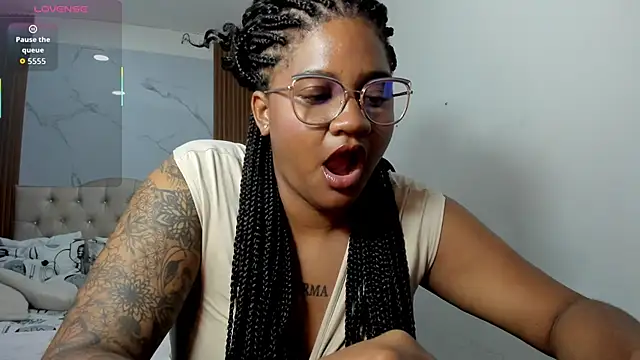 Snapshot of ZahraRose chatting on 21, 4, 2026 ZahraRose online show from 21, 4, 2026