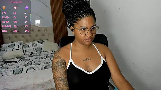 Snapshot of ZahraRose chatting on 29, 4, 2026 ZahraRose online show from 29, 4, 2026
