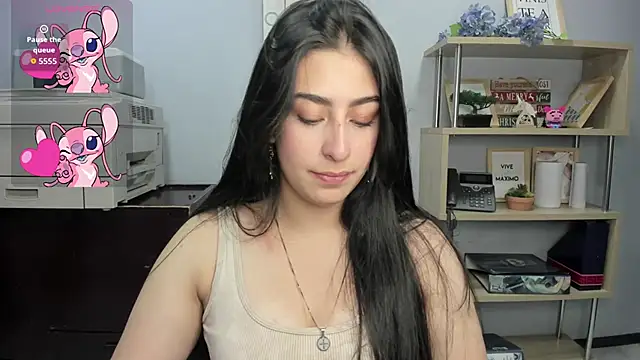 Snapshot of Katty_love01 chatting on 8, 9, 2025 Katty love01 online show from 8, 9, 2025