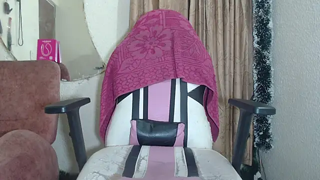 Snapshot of Meghan_sex777 chatting on 8, 4, 2026 Meghan sex777 online show from 8, 4, 2026