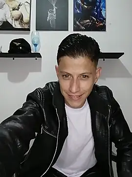 Snapshot of Mr-Eros-Master chatting on 15, 2, 2025 Mr-Eros-Master online show from 15, 2, 2025