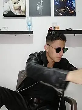 Snapshot of Mr-Eros-Master chatting on 16, 2, 2025 Mr-Eros-Master online show from 16, 2, 2025