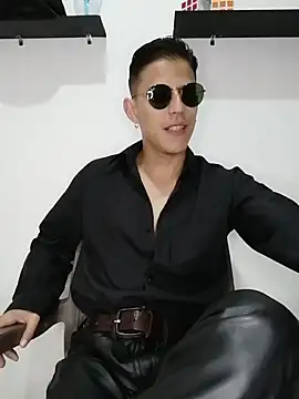 Snapshot of Mr-Eros-Master chatting on 20, 2, 2025 Mr-Eros-Master online show from 20, 2, 2025