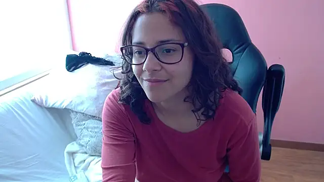 Snapshot of morahaze chatting on 18, 10, 2025 morahaze online show from 18, 10, 2025