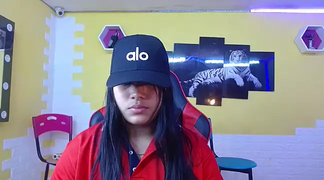 melany rouse18 online show from 21, 2, 2025