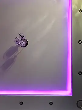 Snapshot of Loly2025 chatting on 25, 2, 2026 Loly2025 online show from 25, 2, 2026