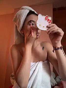 Snapshot of Danna_Myst chatting on 8, 10, 2025 Danna Myst online show from 8, 10, 2025