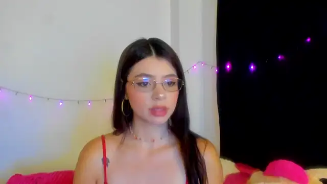 Snapshot of Danna_Myst chatting on 17, 12, 2025 Danna Myst online show from 17, 12, 2025