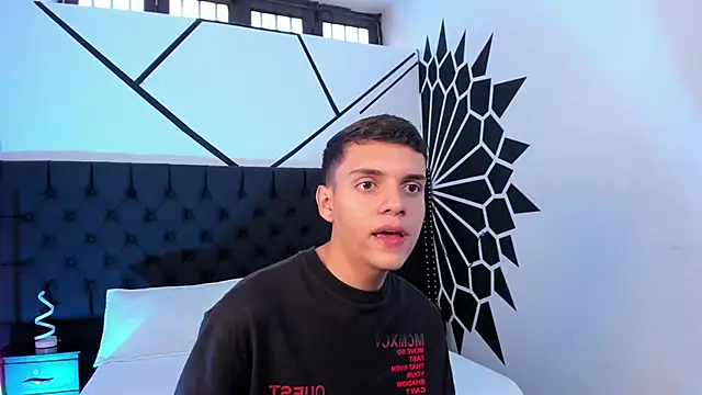 JacobRoberts1 online show from 9, 10, 2025