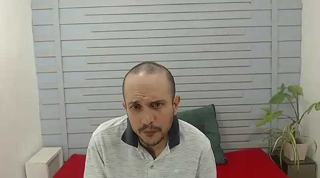 Snapshot of JhonTorres018 chatting on 24, 2, 2025 JhonTorres018 online show from 24, 2, 2025