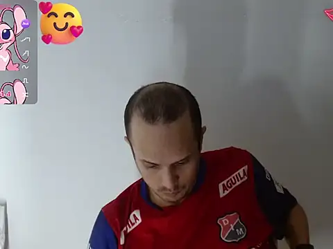 Snapshot of JhonTorres018 chatting on 5, 11, 2025 JhonTorres018 online show from 5, 11, 2025