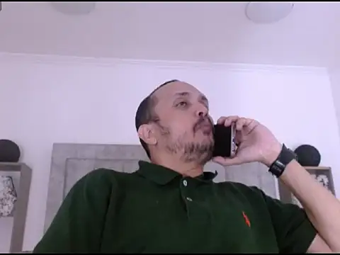 Snapshot of JhonTorres018 chatting on 2, 2, 2026 JhonTorres018 online show from 2, 2, 2026