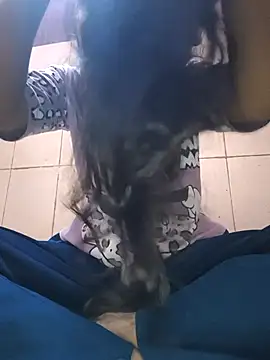 Snapshot of Aaradhna-hoy chatting on 4, 10, 2025 Aaradhna-hoy online show from 4, 10, 2025