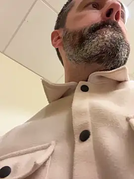 plaintreebull online show from 18, 2, 2026