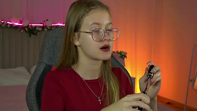 EveMundie online show from 30, 9, 2025