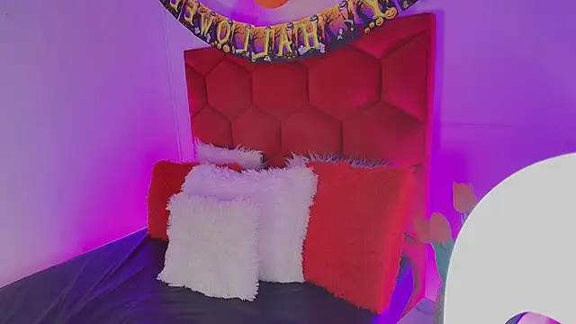 LoreleyNovoa online show from 14, 10, 2025