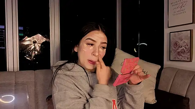 Snapshot of Ivanna_West chatting on 27, 11, 2025 Ivanna West online show from 27, 11, 2025