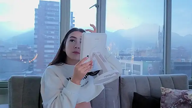 Snapshot of Ivanna_West chatting on 1, 12, 2025 Ivanna West online show from 1, 12, 2025