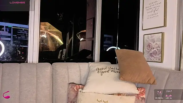 Snapshot of Ivanna_West chatting on 9, 1, 2026 Ivanna West online show from 9, 1, 2026