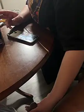 Snapshot of BlueNightsUncle chatting on 6, 10, 2025 BlueNightsUncle online show from 6, 10, 2025