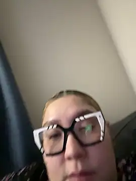 Snapshot of BlueNightsUncle chatting on 22, 10, 2025 BlueNightsUncle online show from 22, 10, 2025