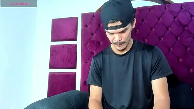 ValeryandMarcel online show from 10, 9, 2025