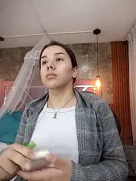 EmmaSulivan online show from 1, 10, 2025