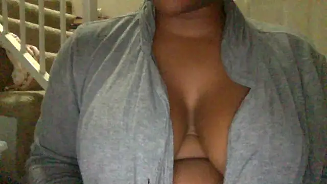 Snapshot of icedcoffeex chatting on 16, 12, 2025 icedcoffeex online show from 16, 12, 2025