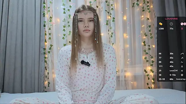 Snapshot of CarolinePepper chatting on 17, 1, 2026 CarolinePepper online show from 17, 1, 2026