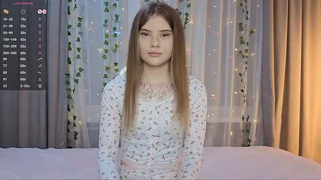 Snapshot of CarolinePepper chatting on 20, 3, 2026 CarolinePepper online show from 20, 3, 2026