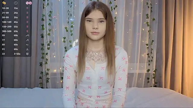 Snapshot of CarolinePepper chatting on 29, 3, 2026 CarolinePepper online show from 29, 3, 2026