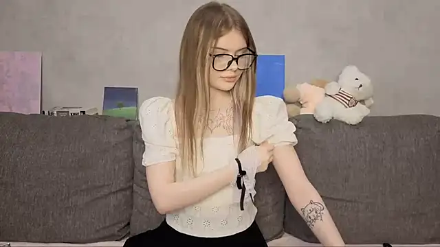 CarolinePepper online show from 23, 5, 2026