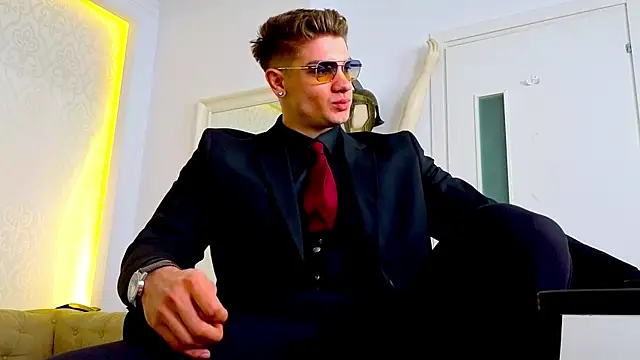 Snapshot of MaxKaiden chatting on 18, 4, 2026 MaxKaiden online show from 18, 4, 2026
