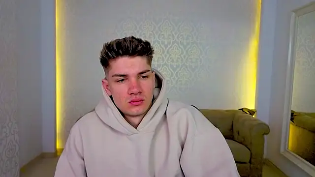 Snapshot of MaxKaiden chatting on 25, 4, 2026 MaxKaiden online show from 25, 4, 2026