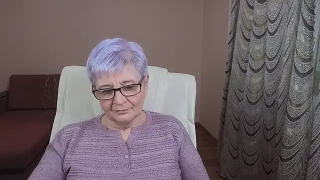 Snapshot of Sandra_Snowflake chatting on 12, 3, 2025 Sandra Snowflake online show from 12, 3, 2025