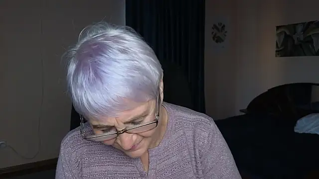 Snapshot of Sandra_Snowflake chatting on 22, 9, 2025 Sandra Snowflake online show from 22, 9, 2025