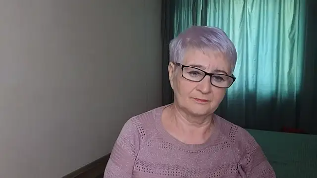 Snapshot of Sandra_Snowflake chatting on 14, 10, 2025 Sandra Snowflake online show from 14, 10, 2025