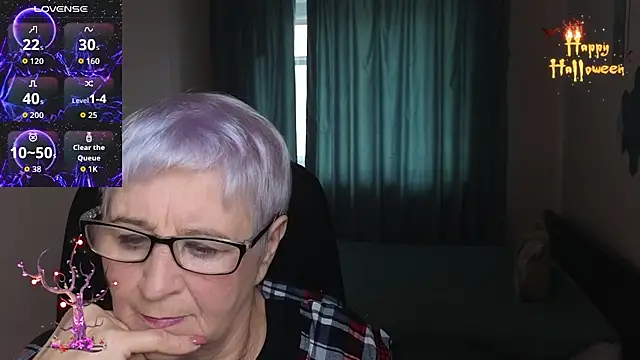 Snapshot of Sandra_Snowflake chatting on 30, 10, 2025 Sandra Snowflake online show from 30, 10, 2025