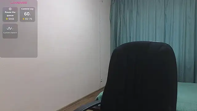 Snapshot of Sandra_Snowflake chatting on 14, 11, 2025 Sandra Snowflake online show from 14, 11, 2025