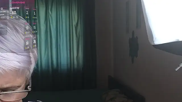 Snapshot of Sandra_Snowflake chatting on 15, 11, 2025 Sandra Snowflake online show from 15, 11, 2025