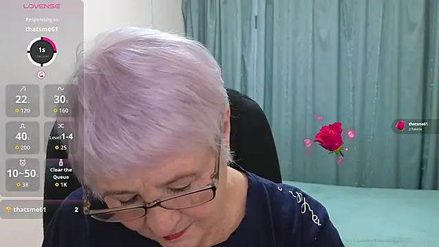 Snapshot of Sandra_Snowflake chatting on 28, 11, 2025 Sandra Snowflake online show from 28, 11, 2025