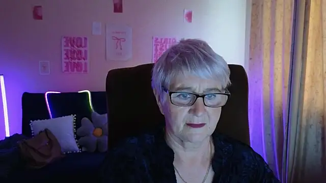 Sandra Snowflake online show from 11, 5, 2026